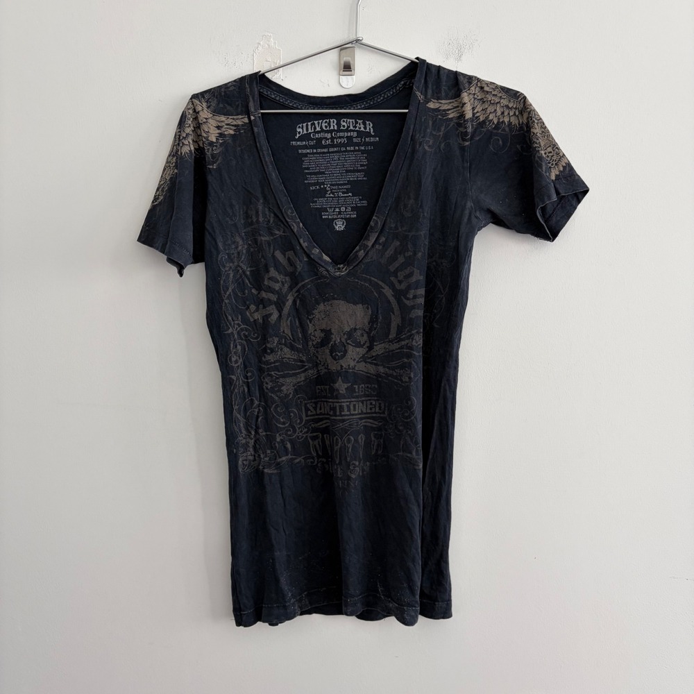 Silver Star Casting Company Women Black V-Neck Graphic T-Shirt Medium